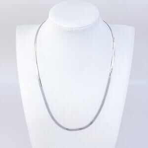 Vintage Italy Sterling Silver 925 3.2mm Herringbone Chain Necklace 18”